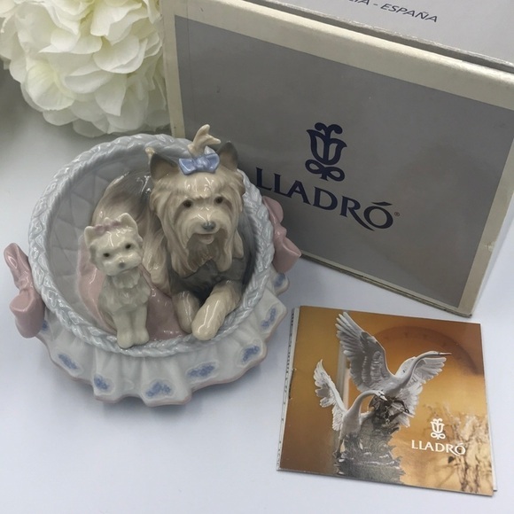 Lladro OUR COZY HOME 06469 Retired Figurine - Picture 2 of 7